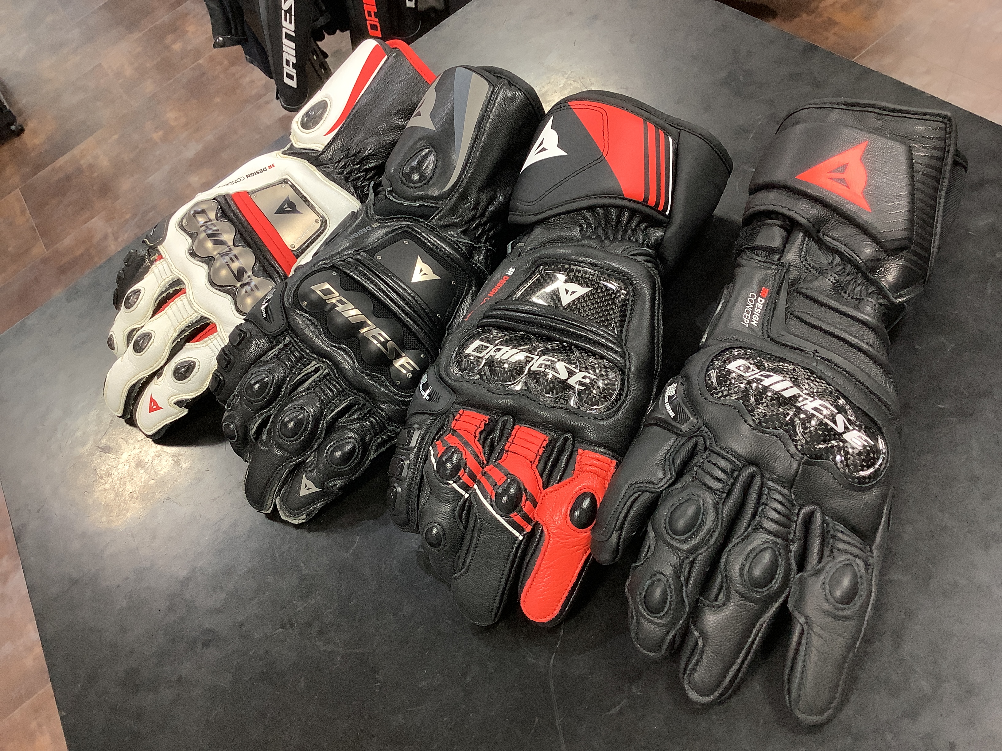 DRUID 4 GLOVES】ストリートでも使いやすいレーシンググローブ