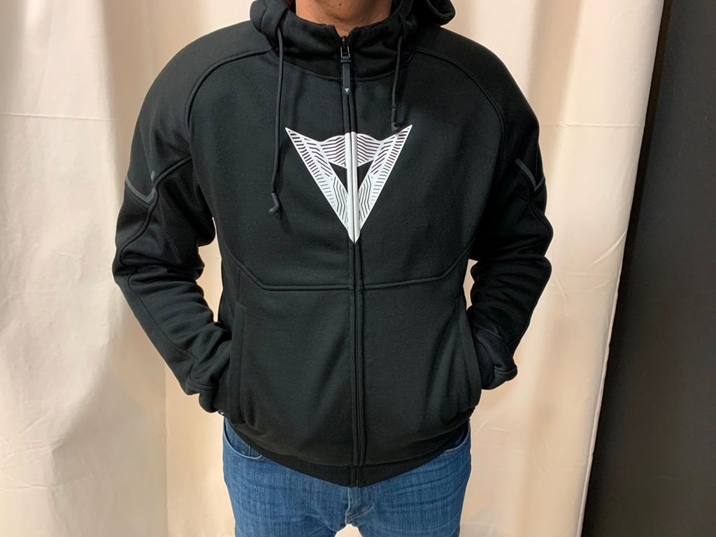 この春イチオシ！着心地抜群の新作ジャケットが入荷しました。