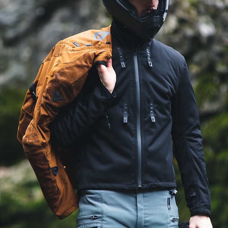 新素材を採用したオールシーズンモデル【SPRINGBOK 】