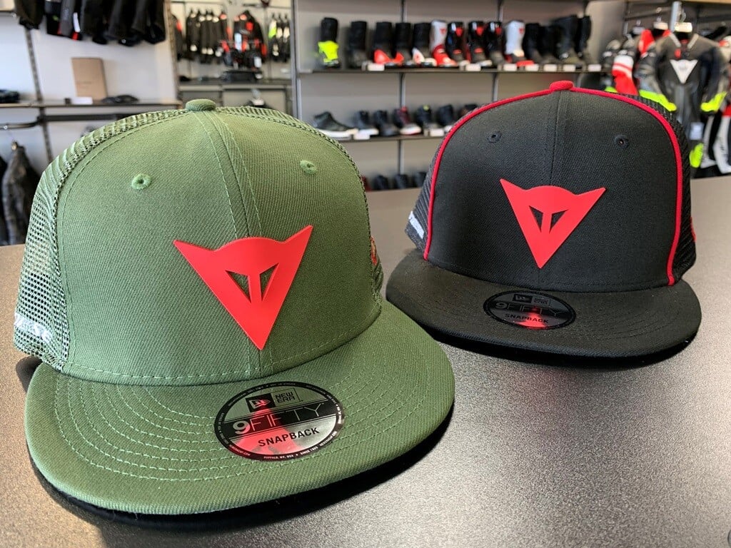 厳しい日差しに対抗！普段のオシャレアイテムの1つとして【DAINESE CAP】