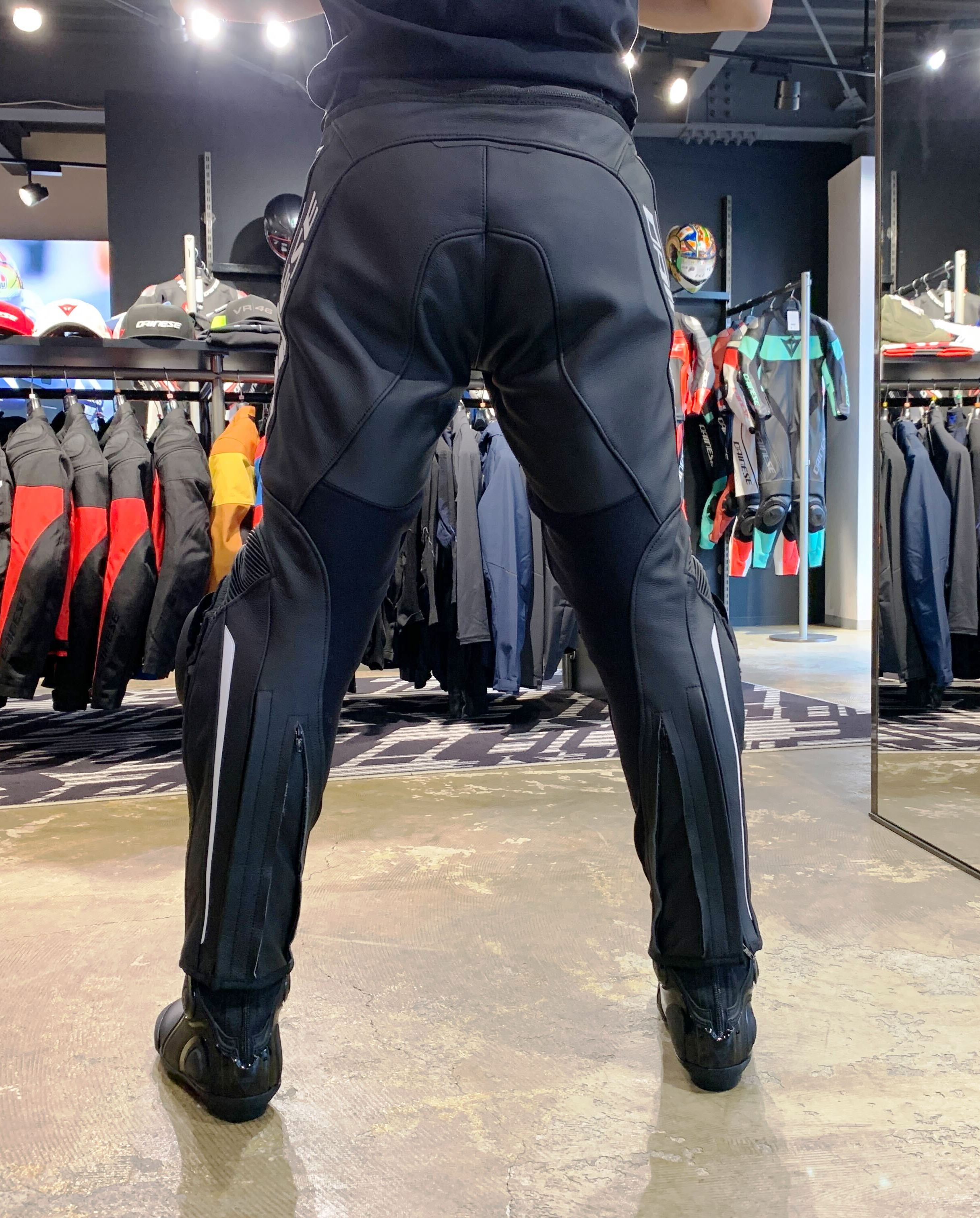 これからの季節、スポーツバイクにお乗りの皆様にオススメのアイテム