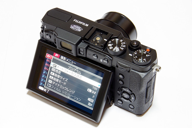 OVFを捨てEVFを搭載したXシリーズ2桁機の3代目 FUJIFILM X30 – 酔人日月抄