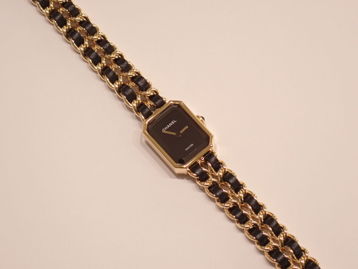 シャネル】チェーンが長いプルミエール!?新作の『プルミエール アイ