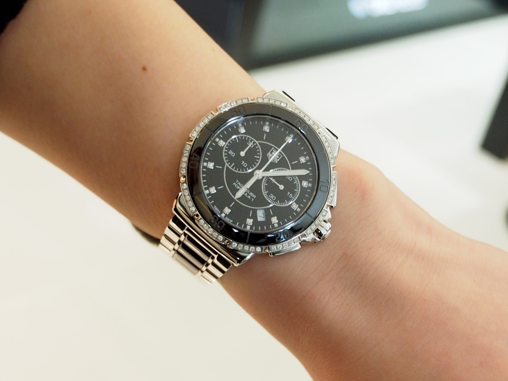 女性で大き目の時計を探している方はこちら！！タグ・ホイヤー