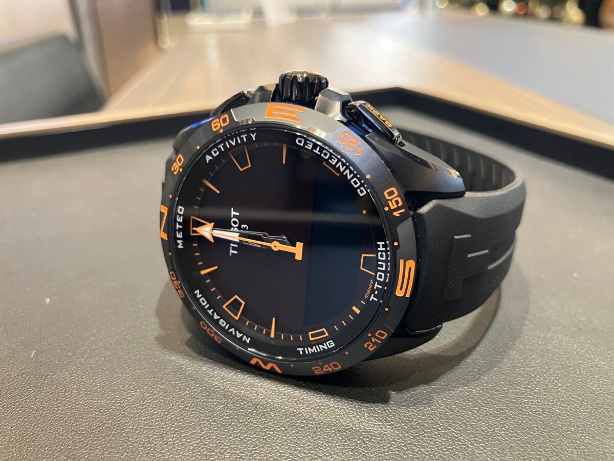 ティソ】スイス製のスマートウォッチ T-タッチ コネクト ソーラーをご
