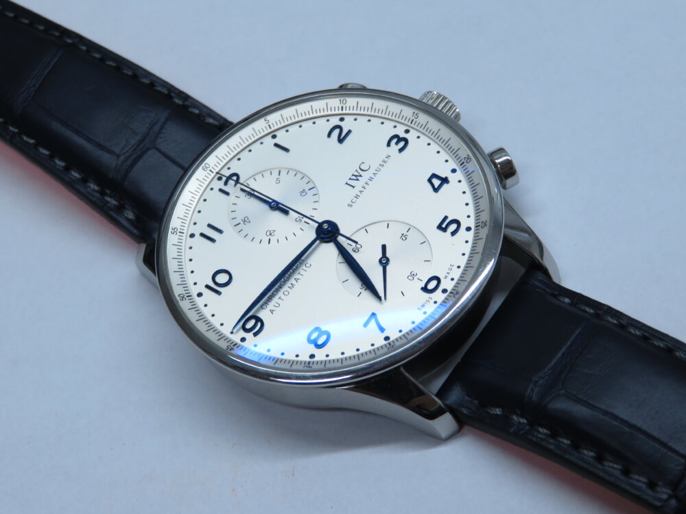 ジャン・ルソー オーダーベルト ✖ IWC「ポルトギーゼ・クロノグラフ