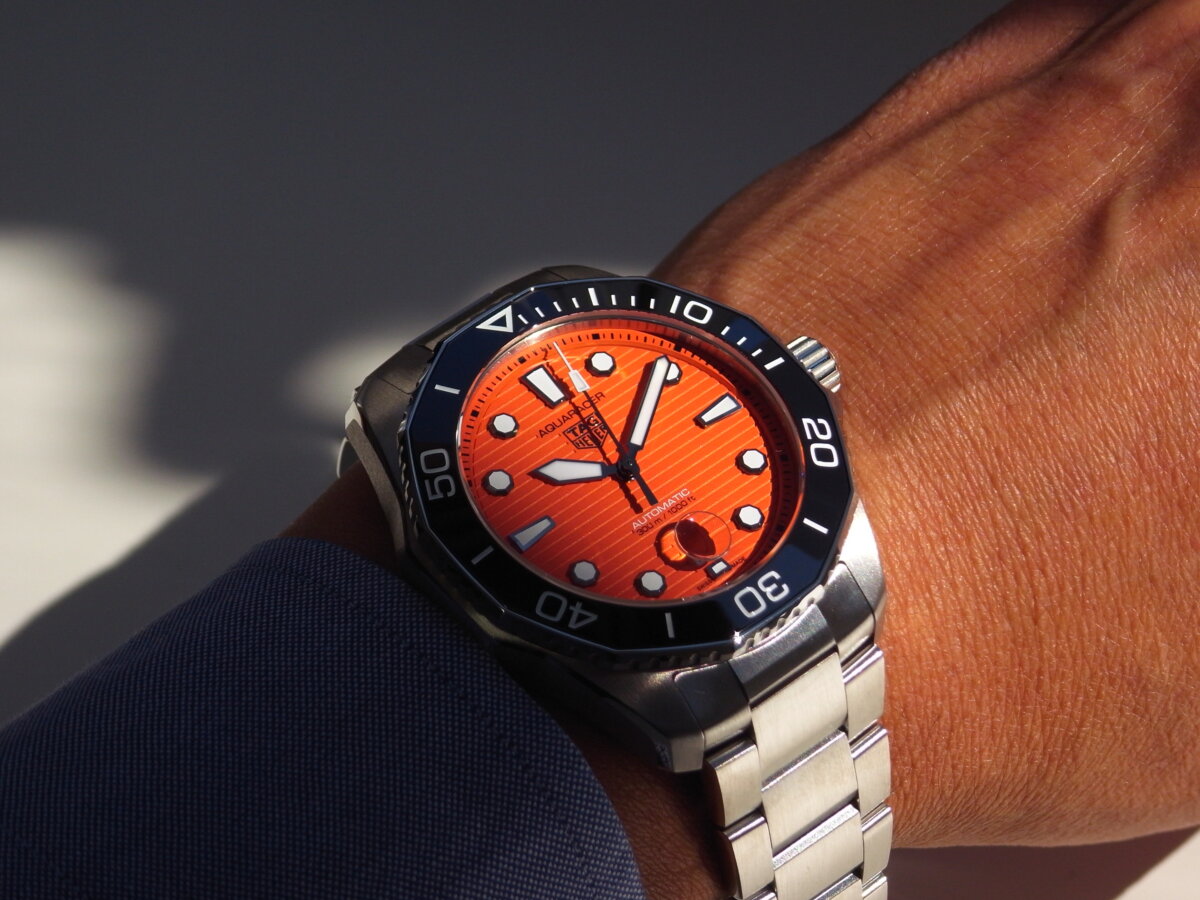 タグ・ホイヤー】オレンジカラーのダイバーズウォッチ！ 「アクア