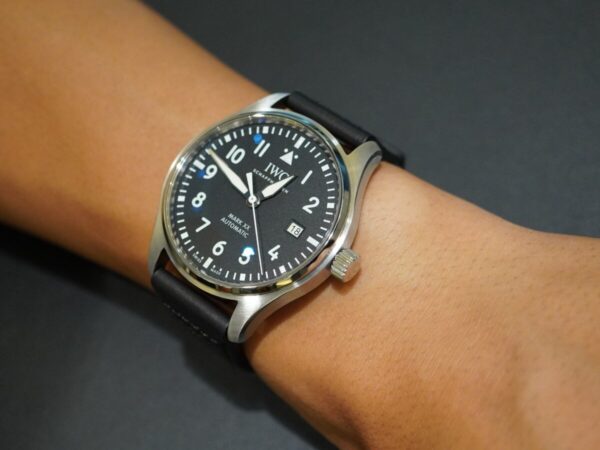 2022年新作 IWC パイロット・ウォッチ・マーク20 ブラック文字盤が入荷