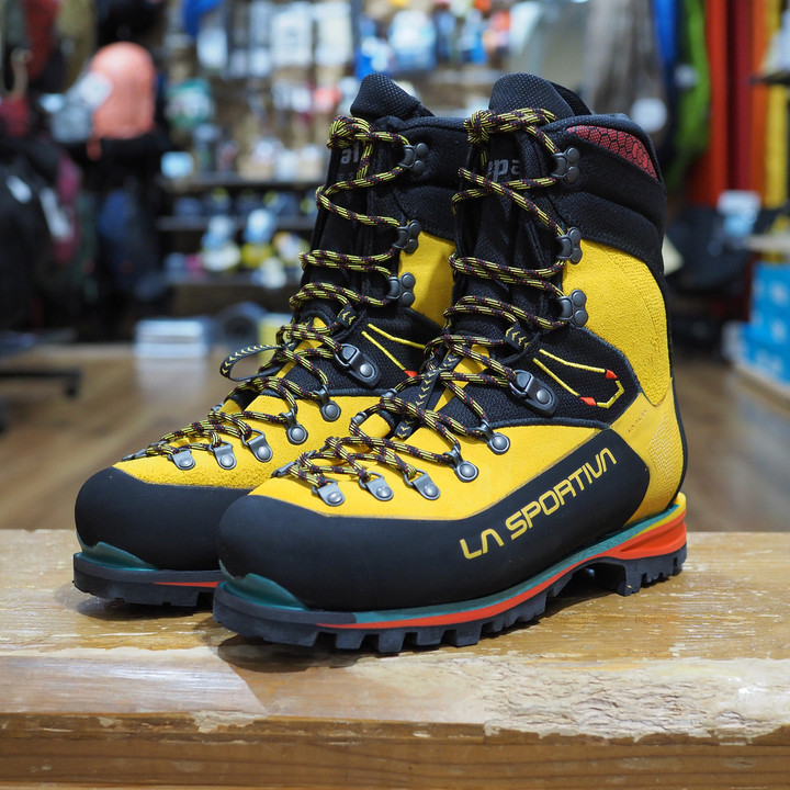 好日山荘 さいか屋横須賀店 : 雪山登山靴のベンチマーク LA SPORTIVA