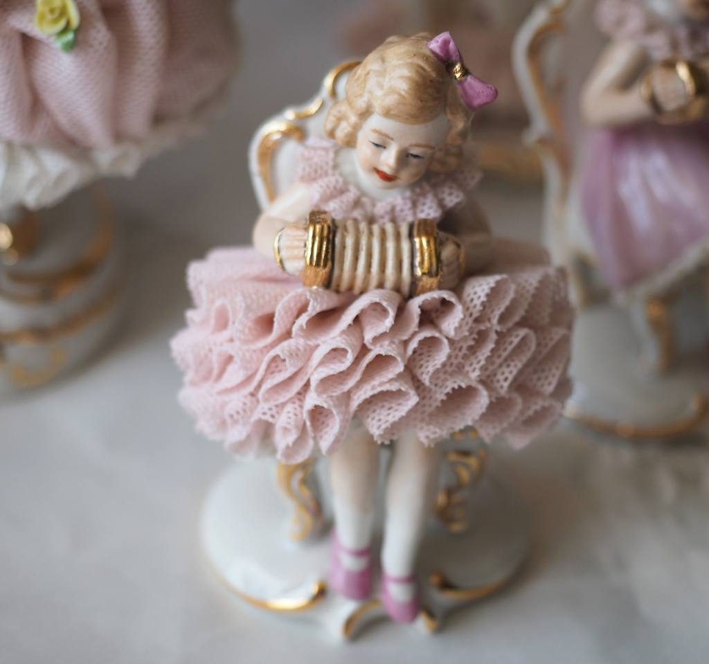 繊細なレースドール ✨アイリッシュドレスデン✨入荷 – 四条繁栄会商店