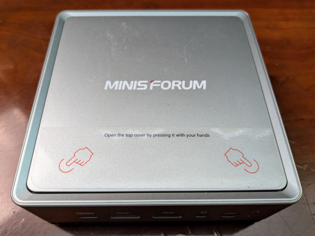 I Added A Refurbished Mini PC To My Homelab! The Minisforum UM350