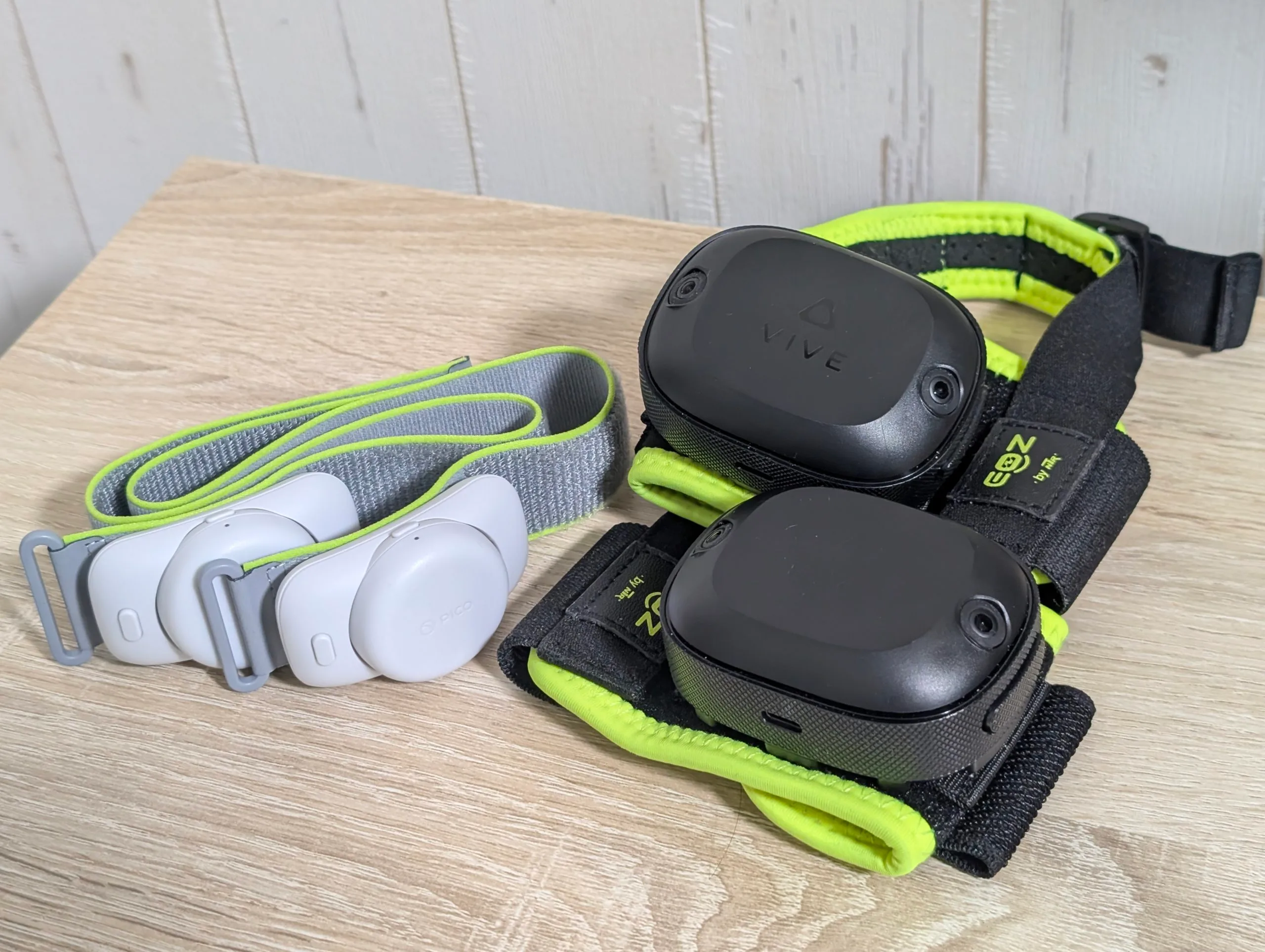 VIVEトラッカー(Ultimate)をPICO Motion Trackerと併用する | ぴけっと