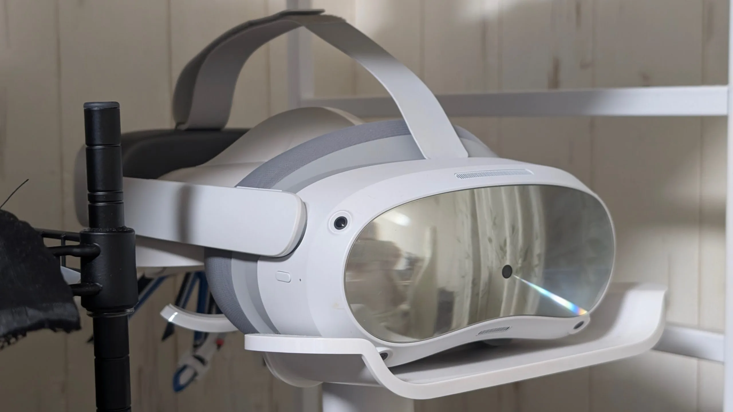 PICO 4 Pro/Enterpriseのフェイストラッキングパラメータやその挙動