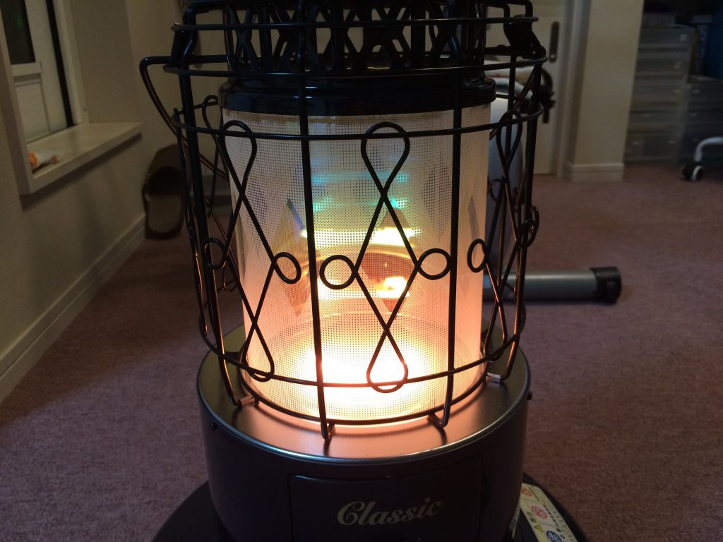 石油ストーブ：TOYOTOMI トヨトミ レインボー クラシック CL-25E を