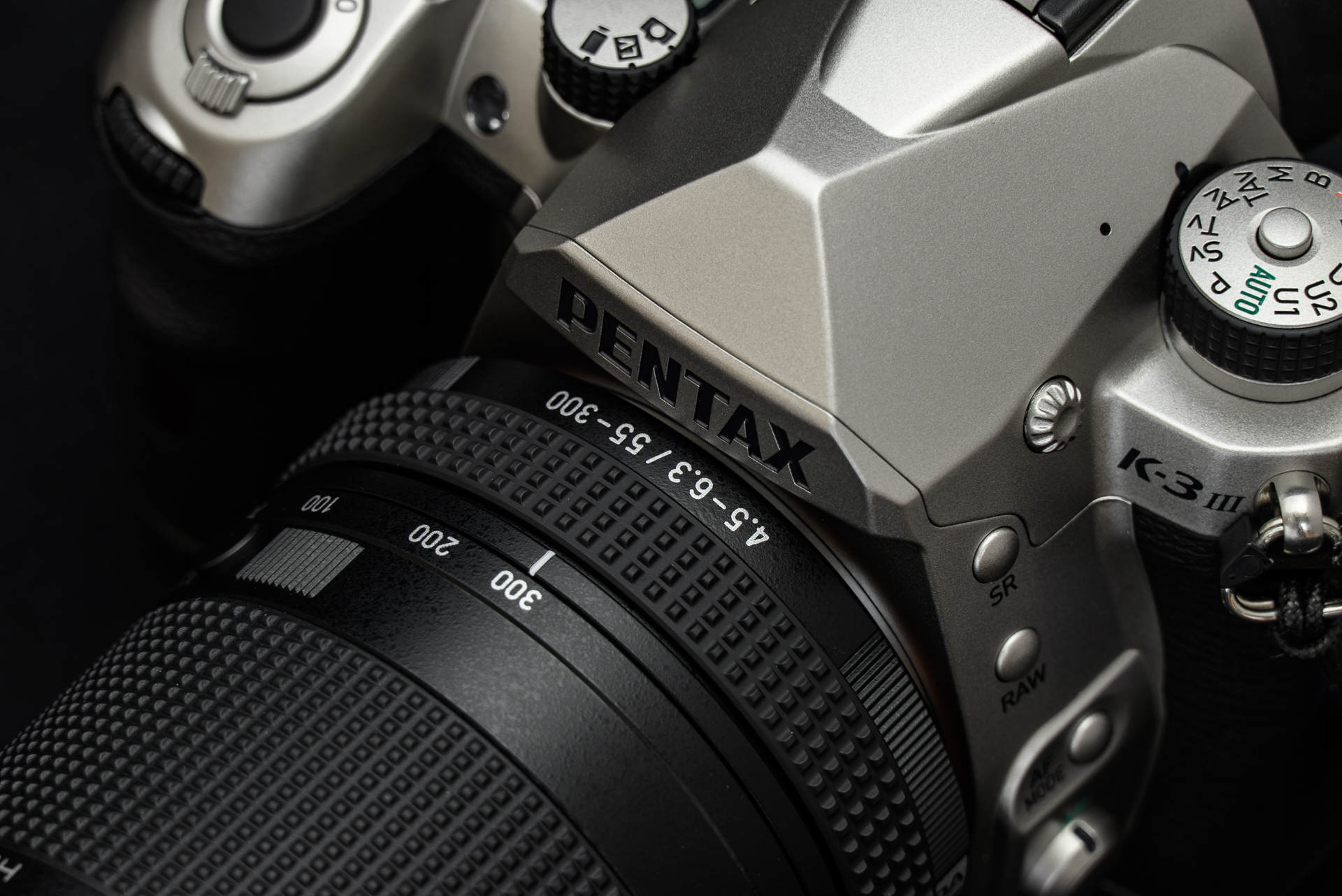 定番望遠ズーム HD DA55-300mm F4.5-6.3ED PLM WR REを手に入れた – 酔