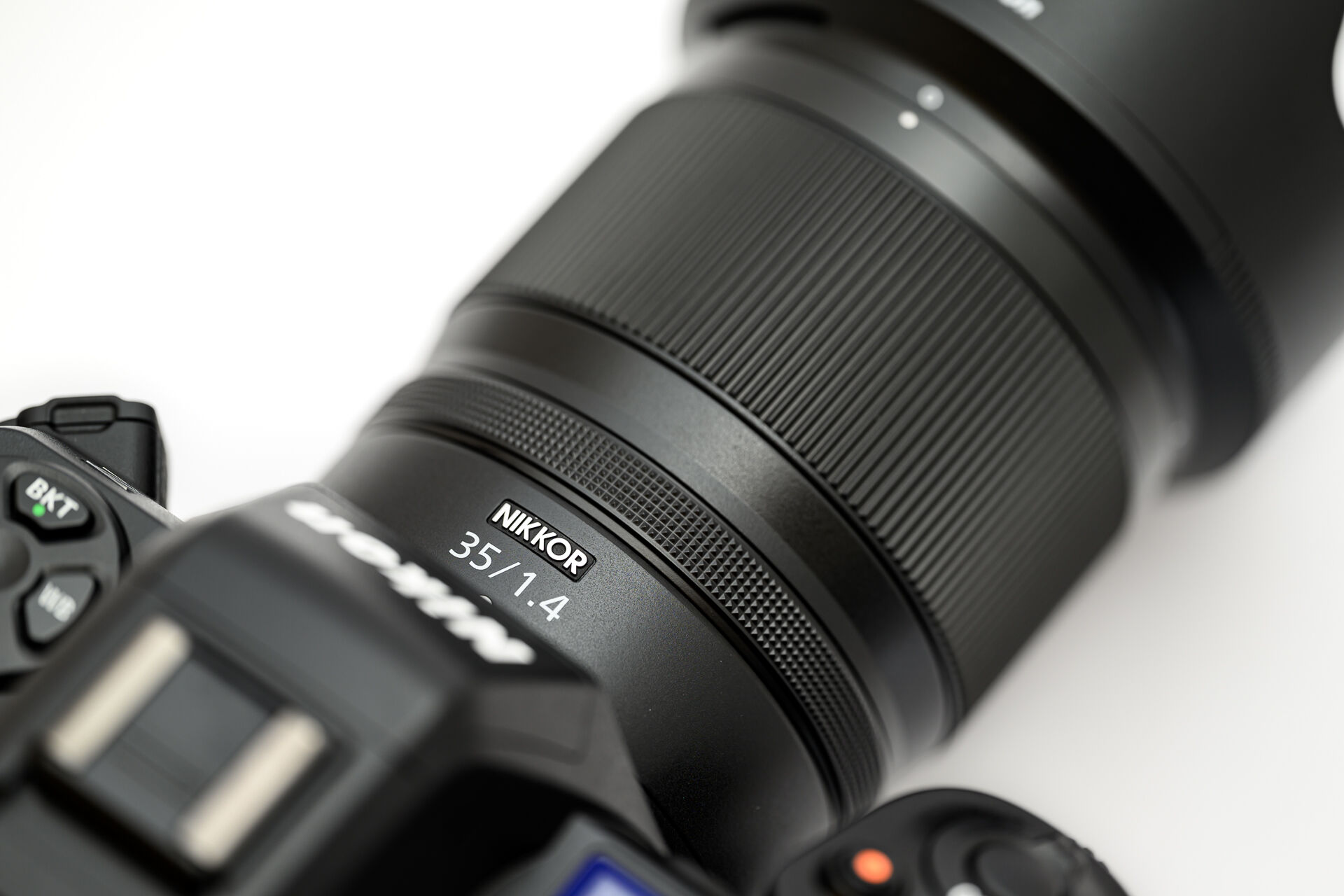 突然現れたZマウントの新単焦点レンズ NIKKOR Z 35mm f/1.4 を衝動買い