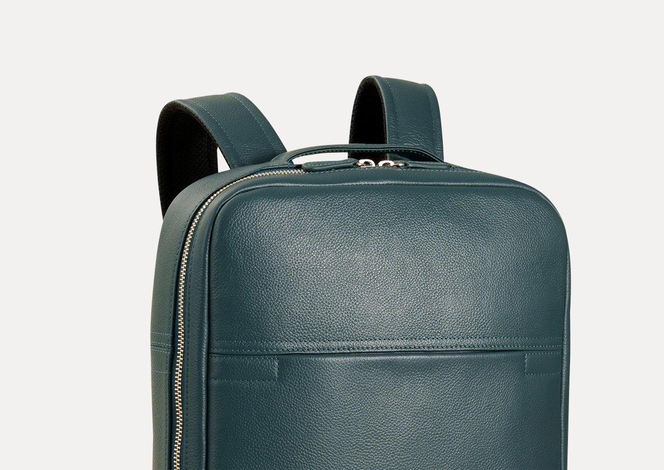 スリムバックパック｜LIB