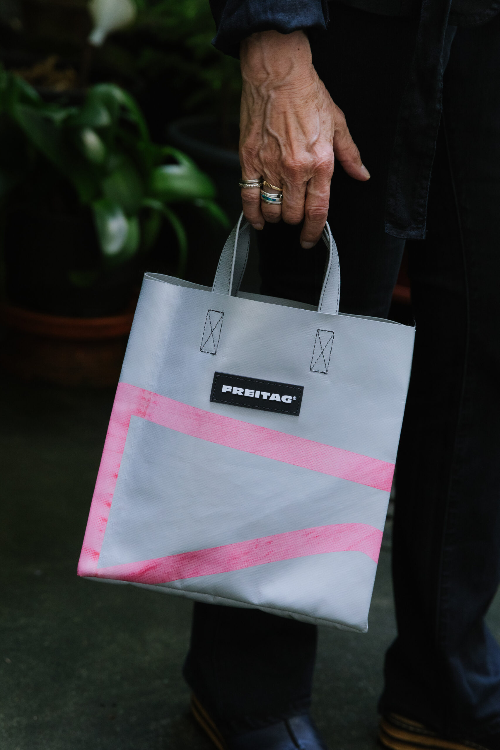 News＞FREITAG 個性派達のための新しいコンパクト・ショッパーが登場