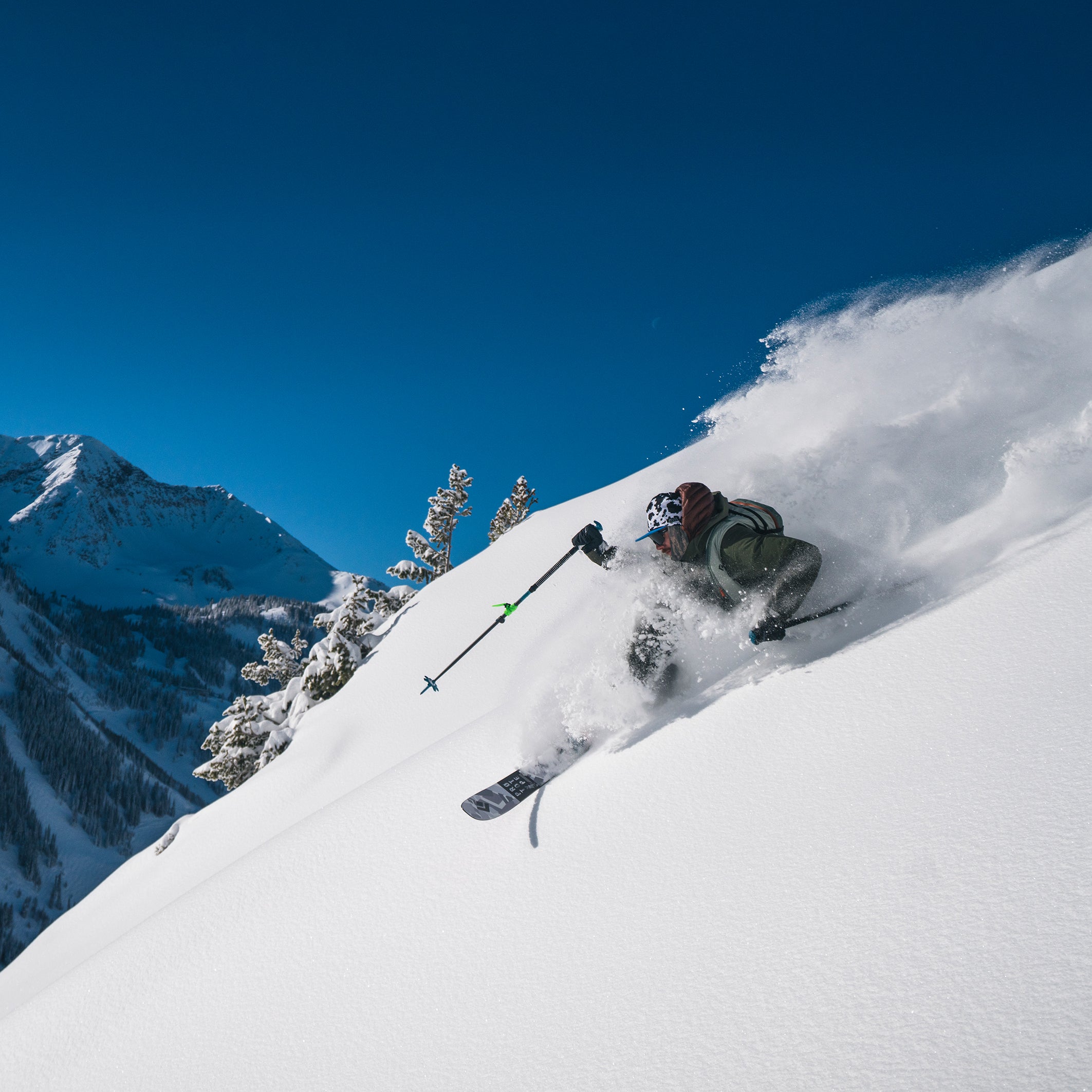 Women's Ski Apparel & Outerwear – Jackets, Pants, Gloves & Layers