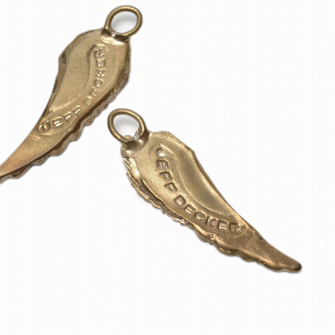 BLACK SIGN Main Lodge / 