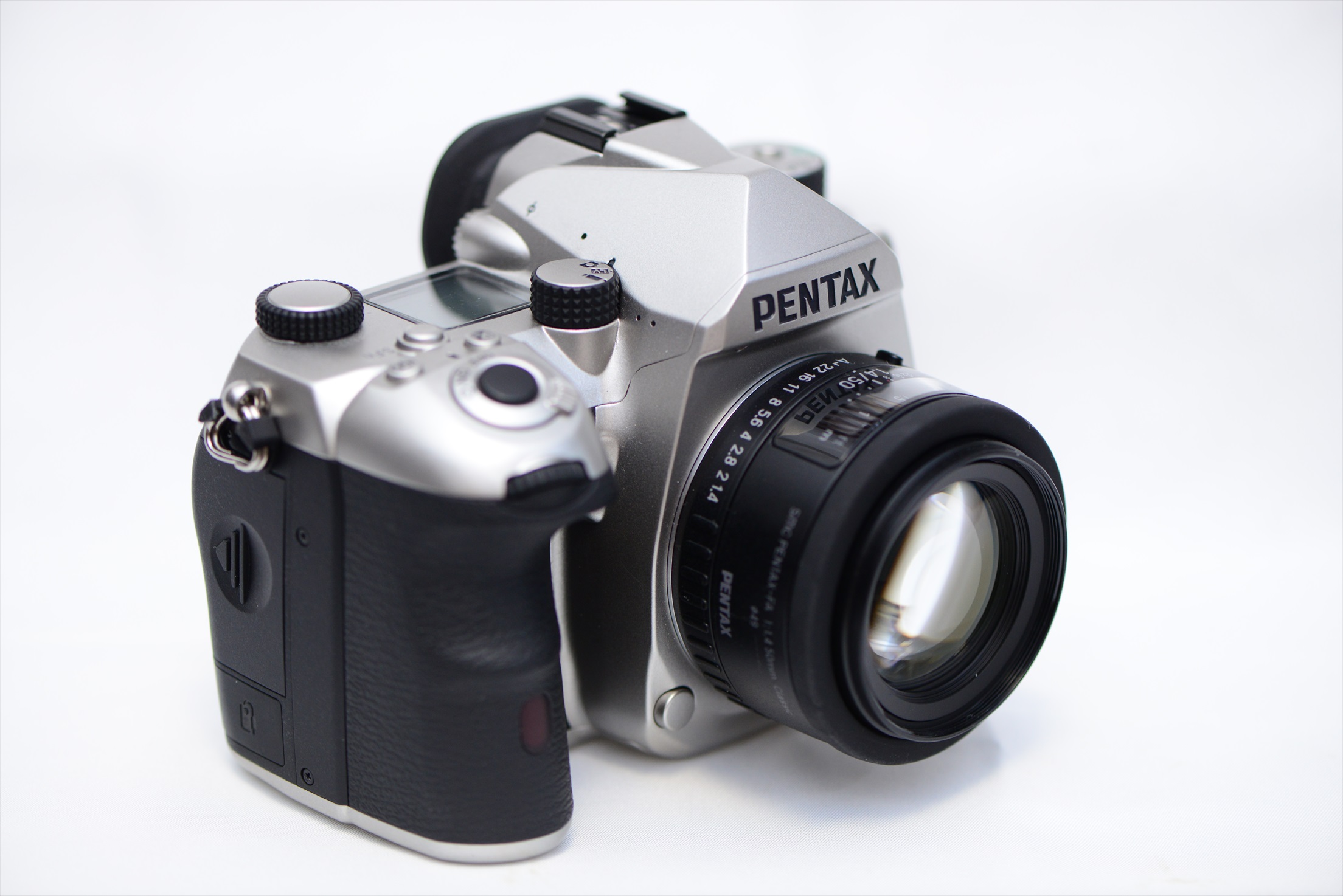 レビュー】SMC PENTAX-FA 50mm F1.4 CLASSIC で虹色フレアを楽しむ ③