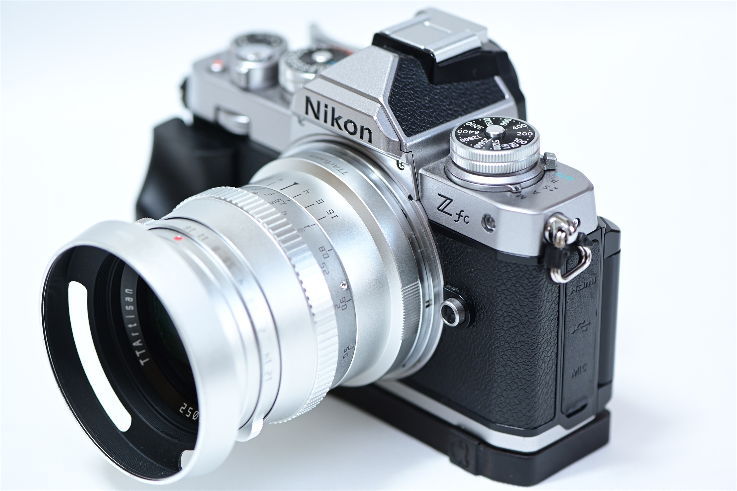 Nikon FE2 一眼レフカメラ シルバー+レンズ+ケース