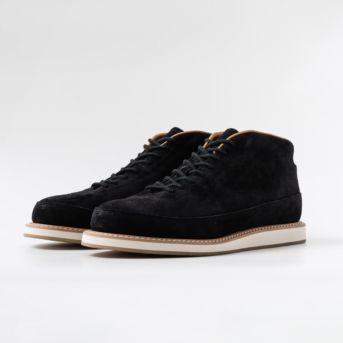 マーク-ブラック-軽量で幅広の歩くために作られたブーツライクな