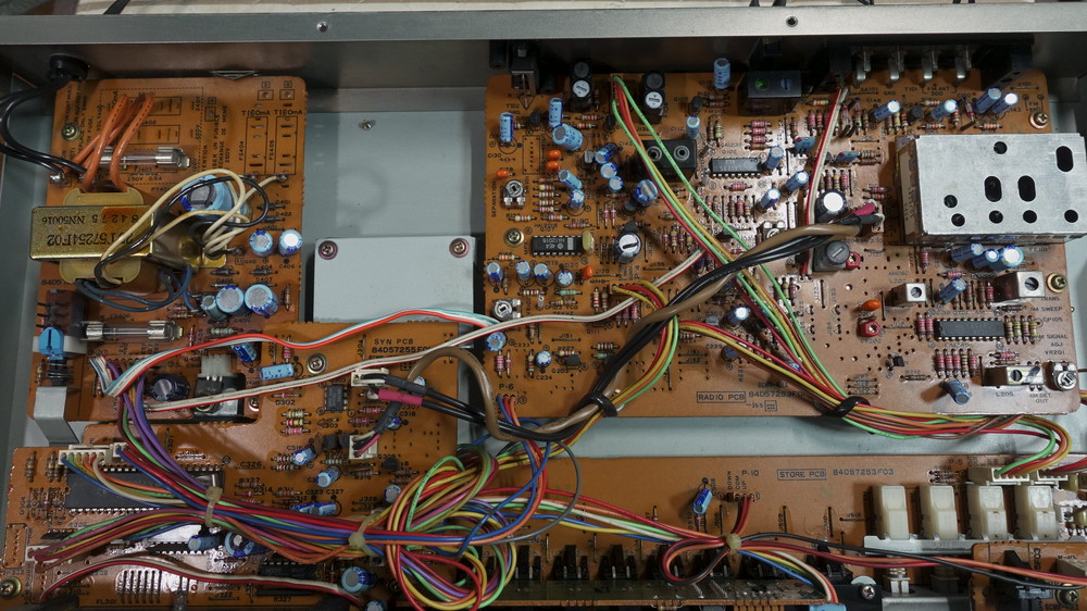 LUXMAN T-400: BLUESS Laboratory