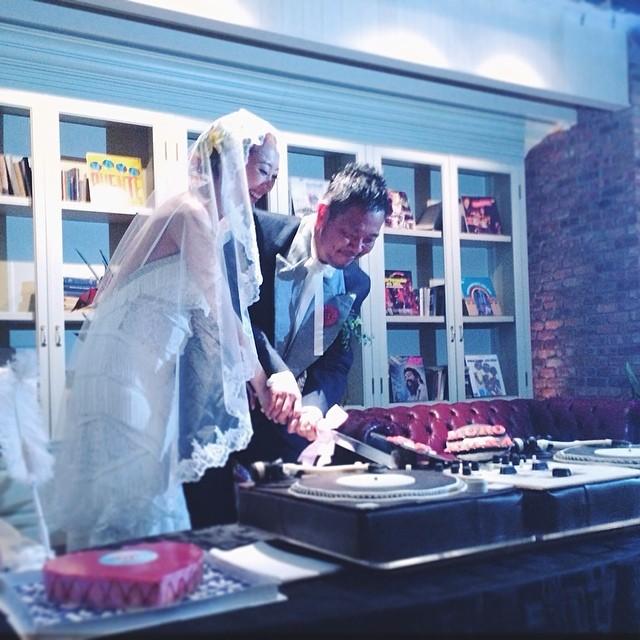 KING'S HAPPY WEDDING!!! | ブローチャーズ - BROTURES ONLINE