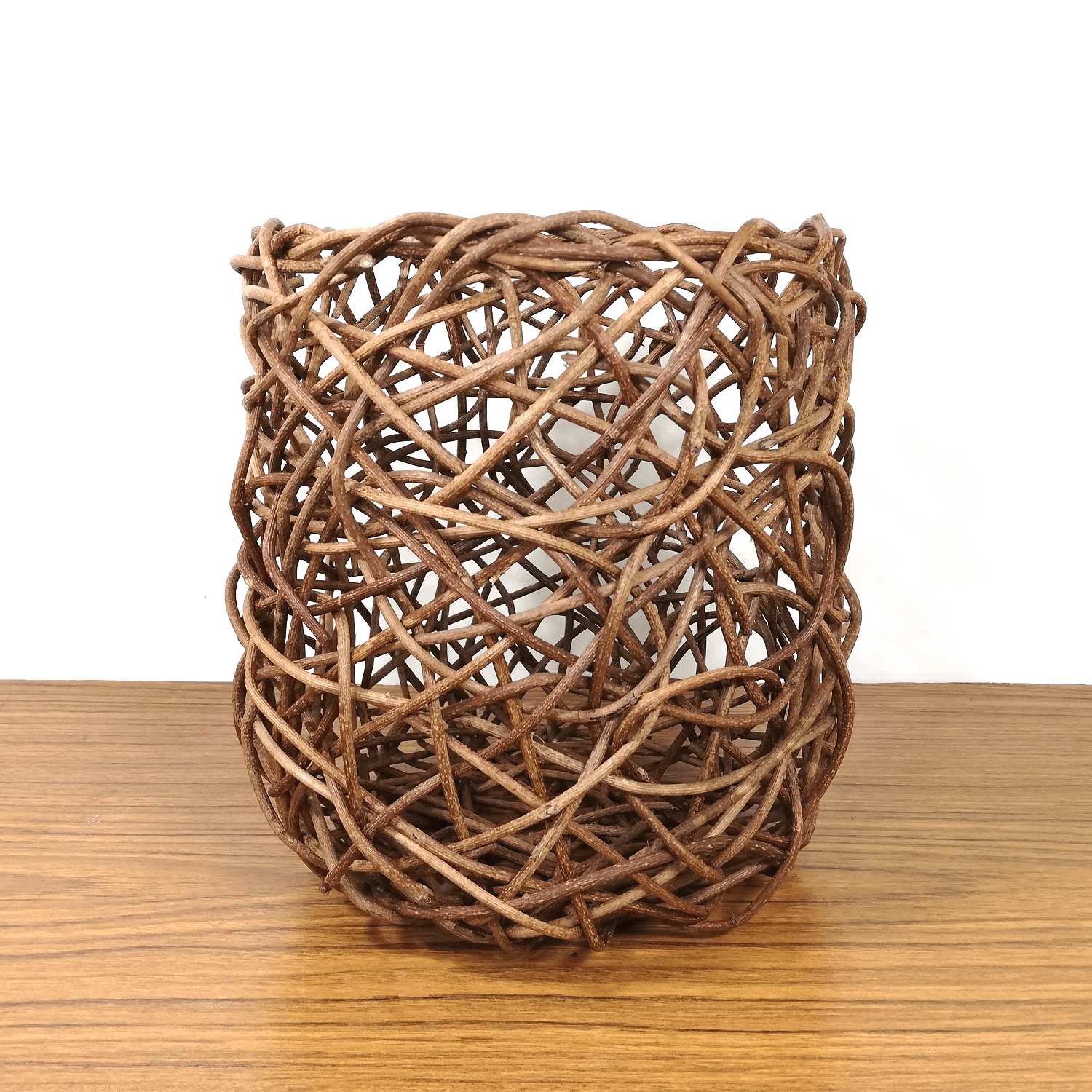 一点物｜あけびかご｜寸胴｜くずかご｜ゴミ箱｜乱れ編み｜中サイズ｜鉢