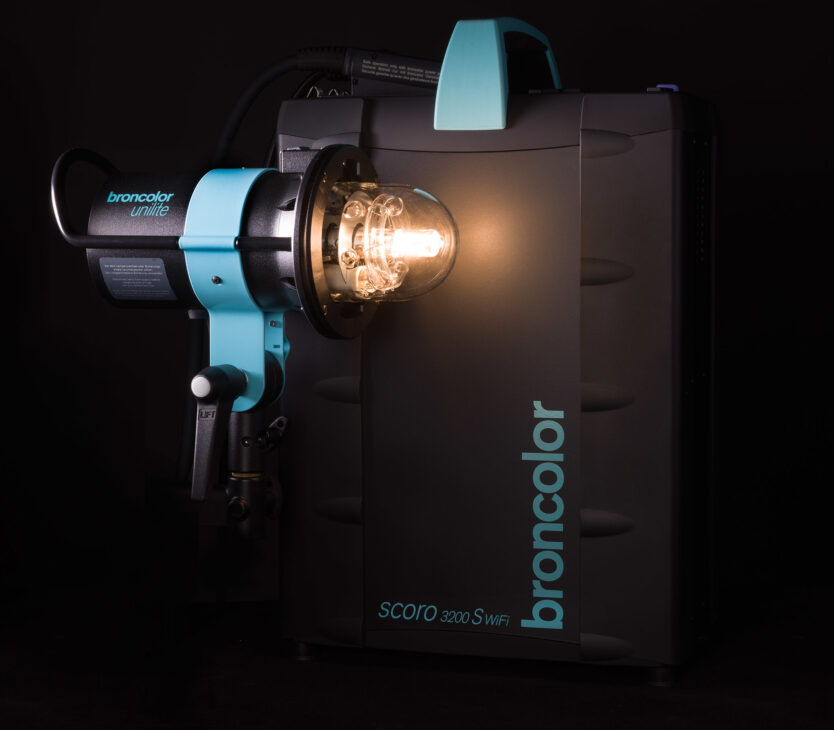 Unilite | Compact and Powerful Lamp & Flash Head | broncolor