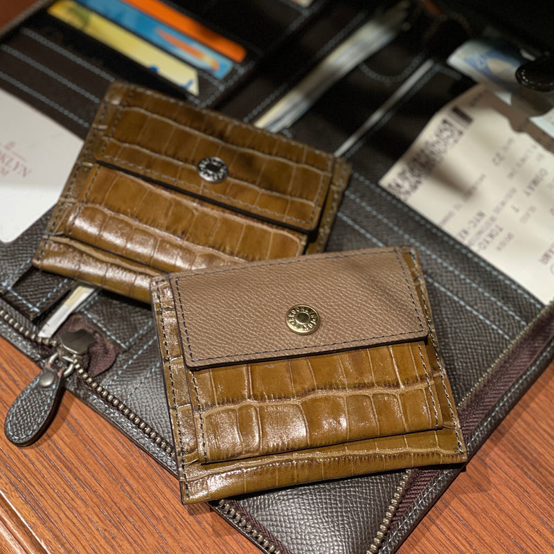 クロコパターンレザー] ミニスナップウォレット color:ネイビー