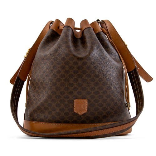 セリーヌ マカダム ショルダーバッグ 巾着トリオンフ ｜ブランド買取