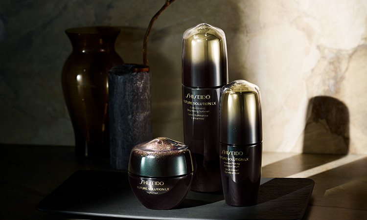 フューチャーソリューション LX 夏肌ビューティーキット | SHISEIDO