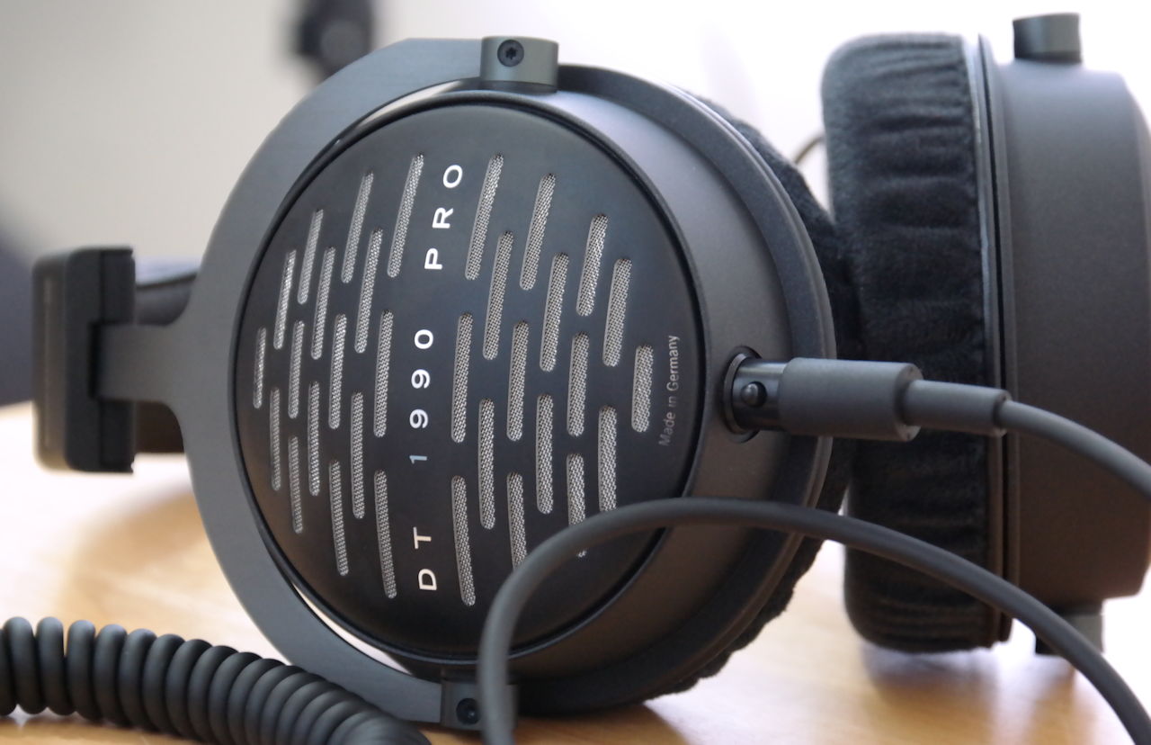 Beyerdynamic DT 1990 Pro [Review] - “Audiophile” Headphones