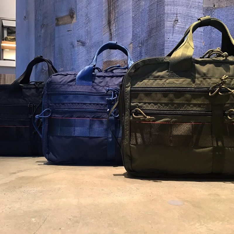 イチオシモデル！現代のライフスタイルに合う薄マチ仕様の3WAYバッグ