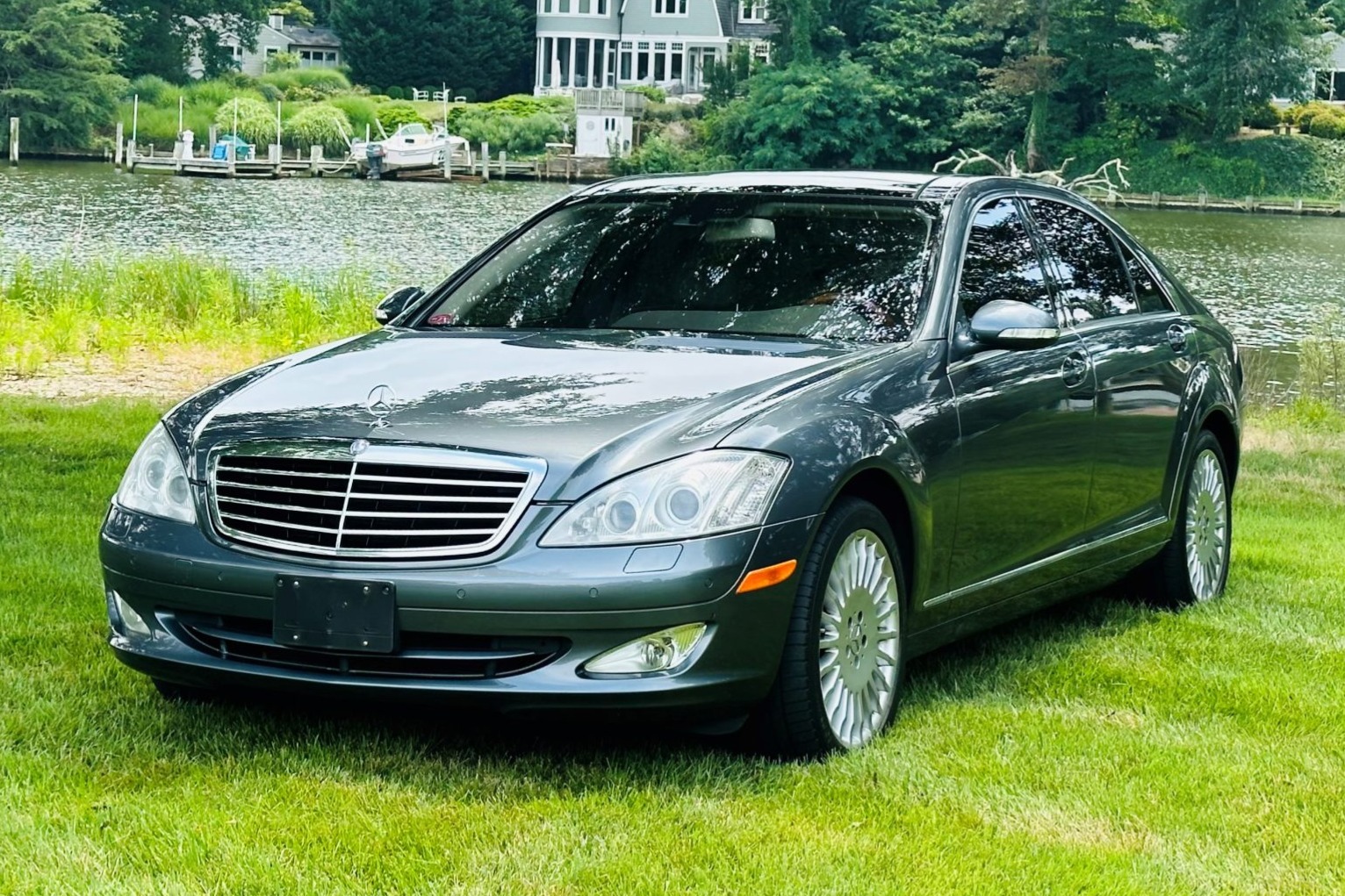 No Reserve: 2007 Mercedes-Benz S550 4MATIC for sale on BaT