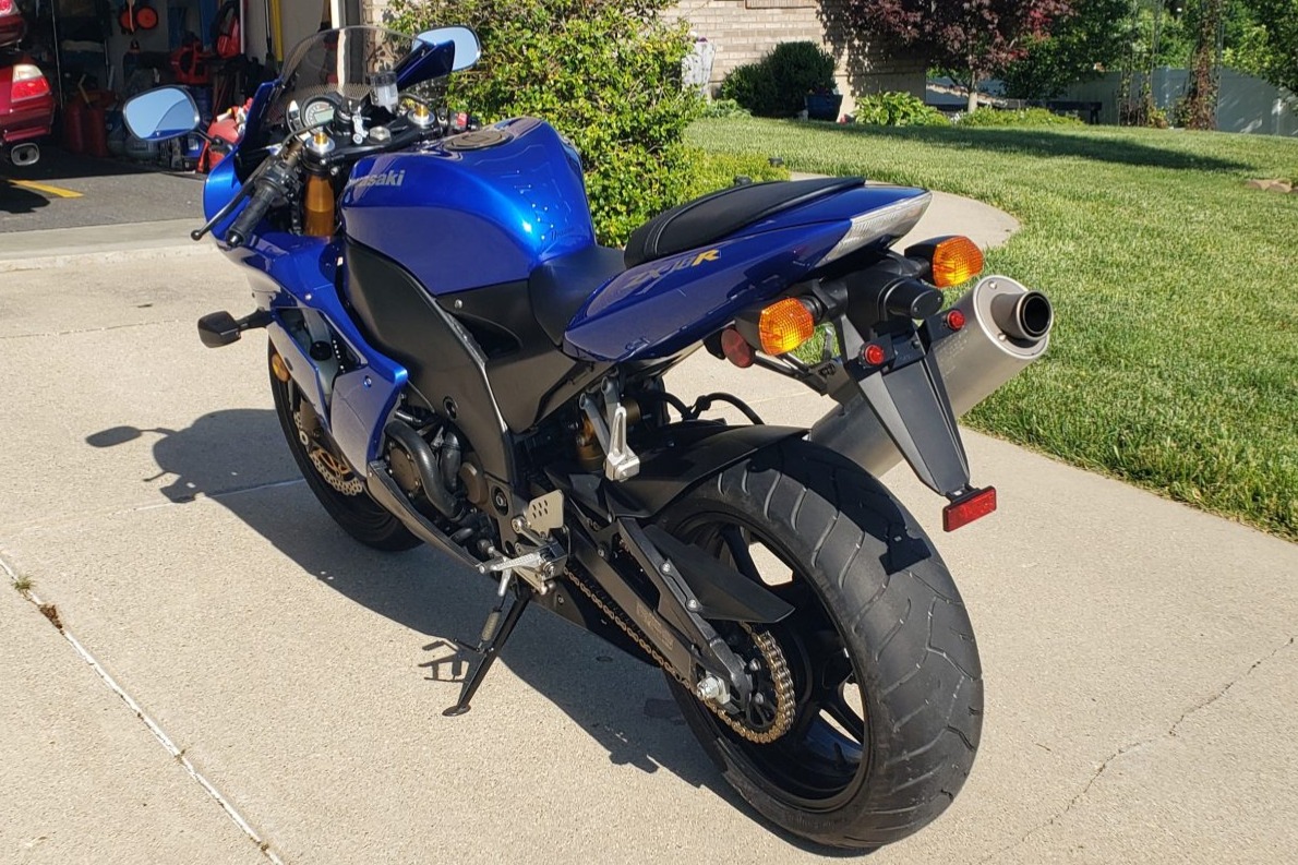 No Reserve: 1,800-Mile 2004 Kawasaki ZX-10R for sale on BaT