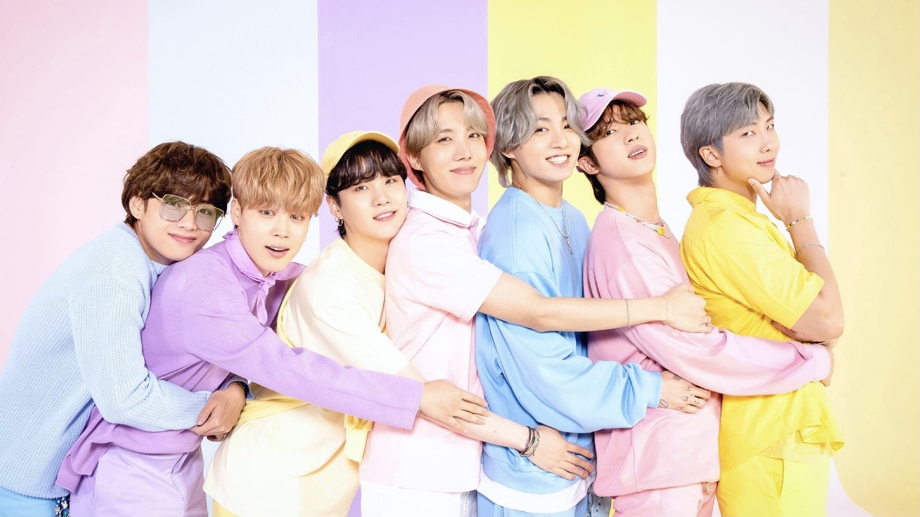 2021 BTS FESTAのオープニングセレモニー「8周年家族写真」がついに