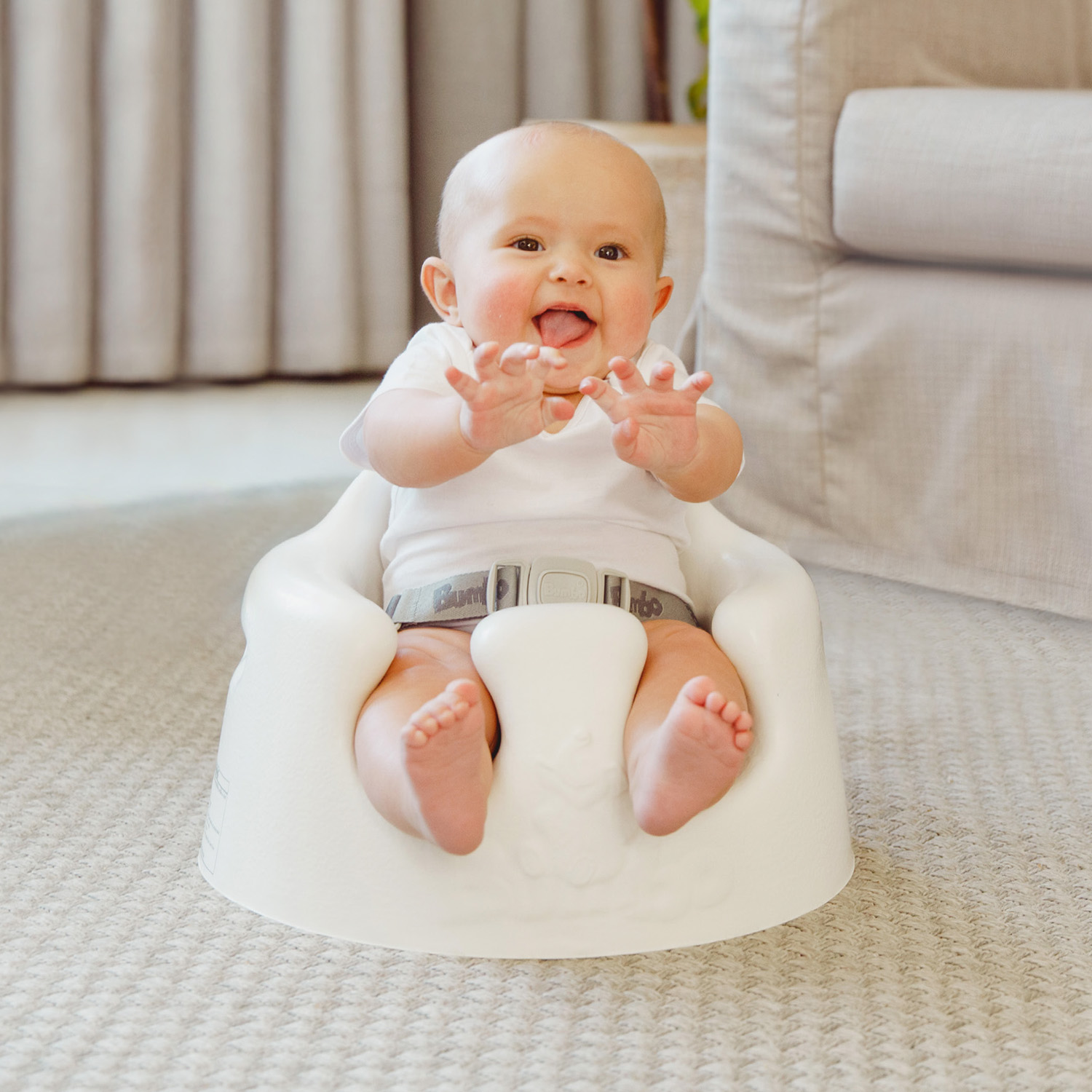 ベビーソファ | Bumbo（バンボ）公式スペシャルサイト │ 赤ちゃんの