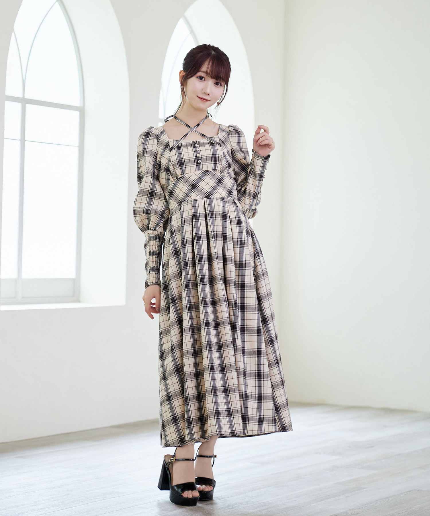 check box tuck dress【beige】 – BUNNY APARTMENT