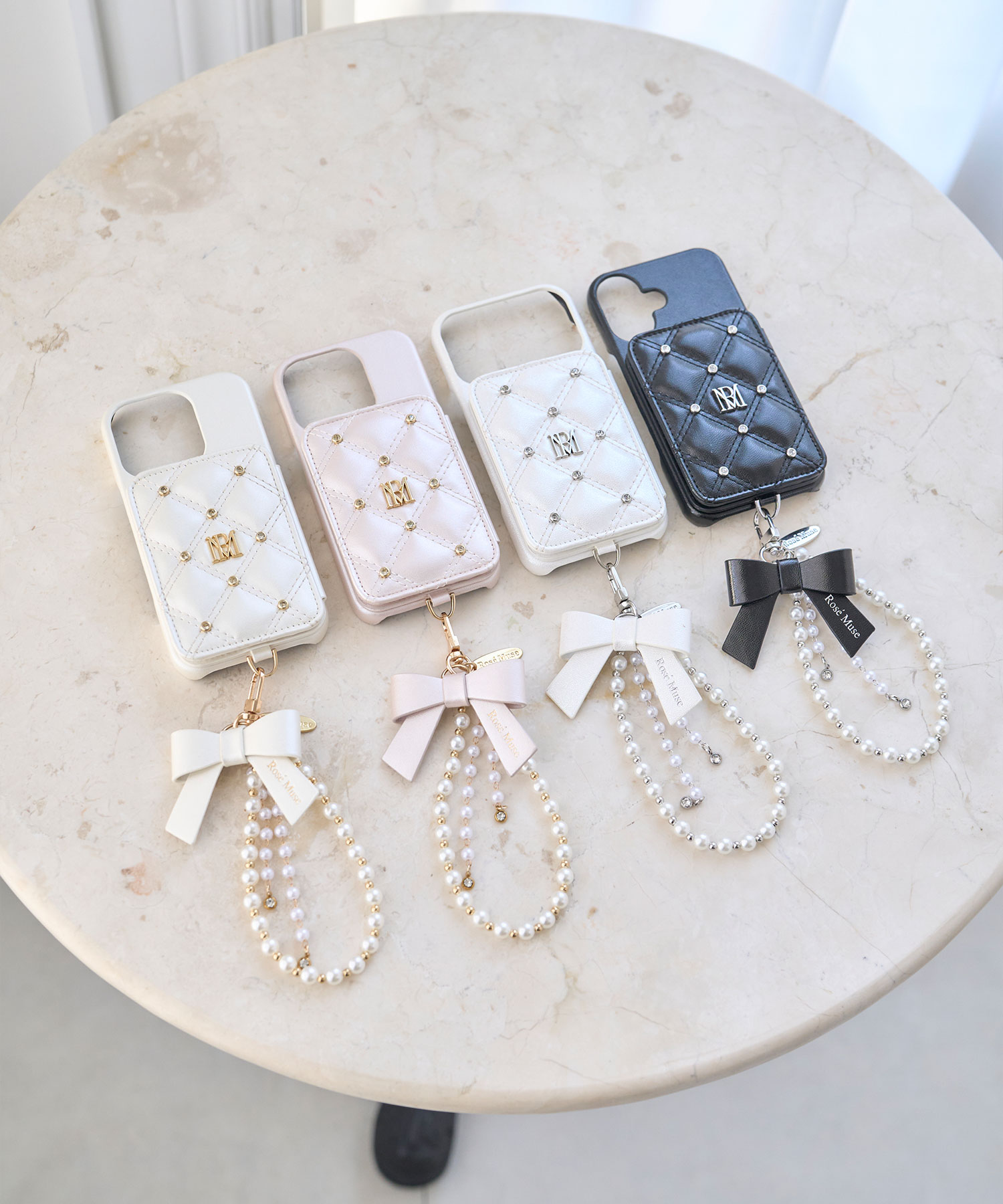 受注予約】Quilting iPhone case with hand charm – BUNNY APARTMENT