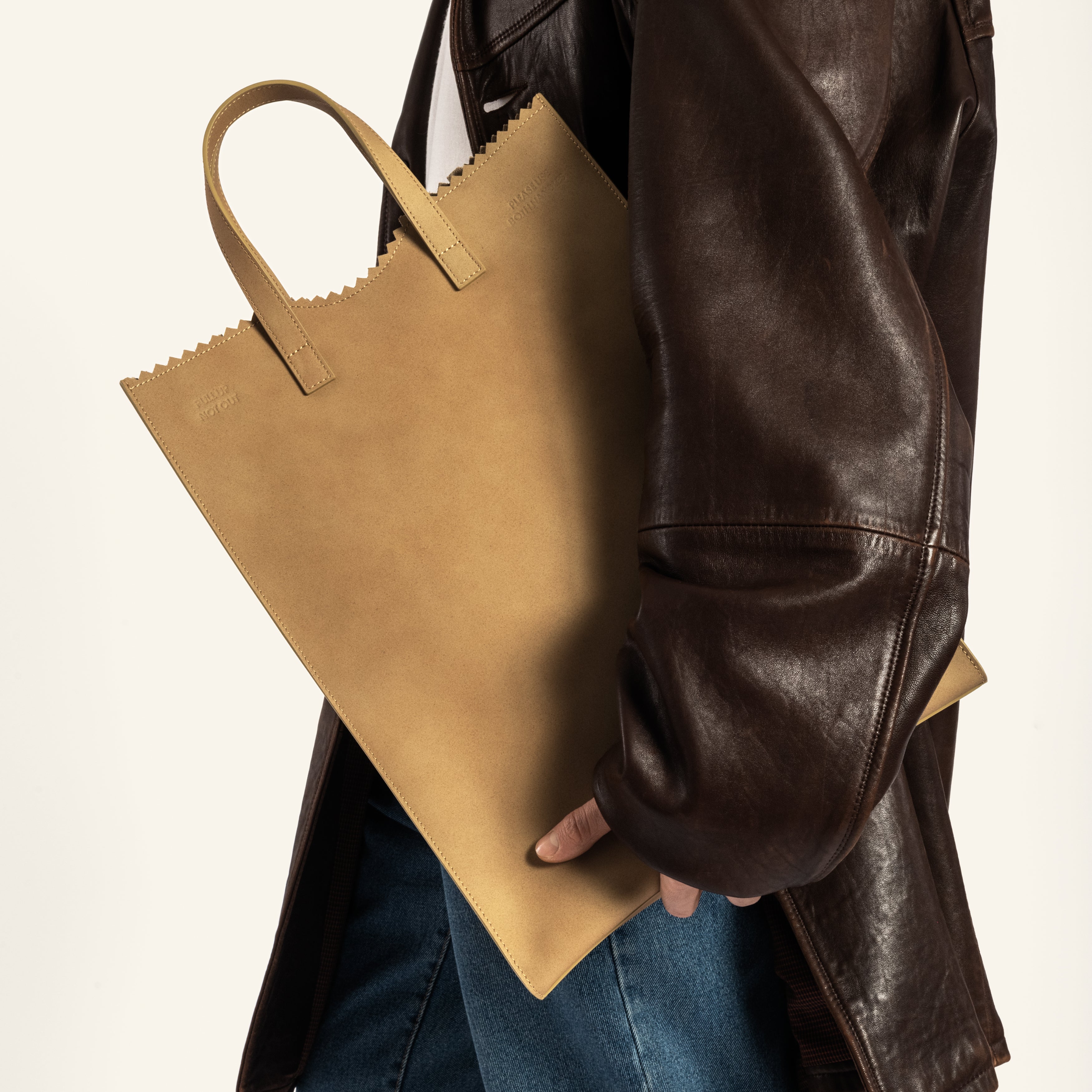 Kami, the leather paper bag – bukuro