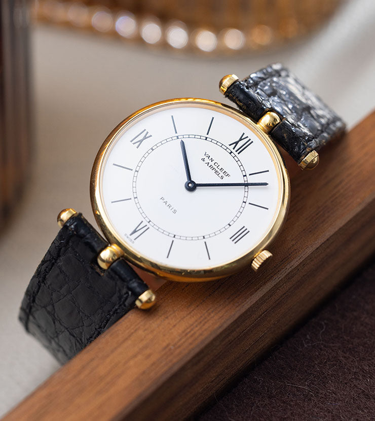 Van Cleef & Arpels Gold Ladies Round Dress Watch Box and Papers