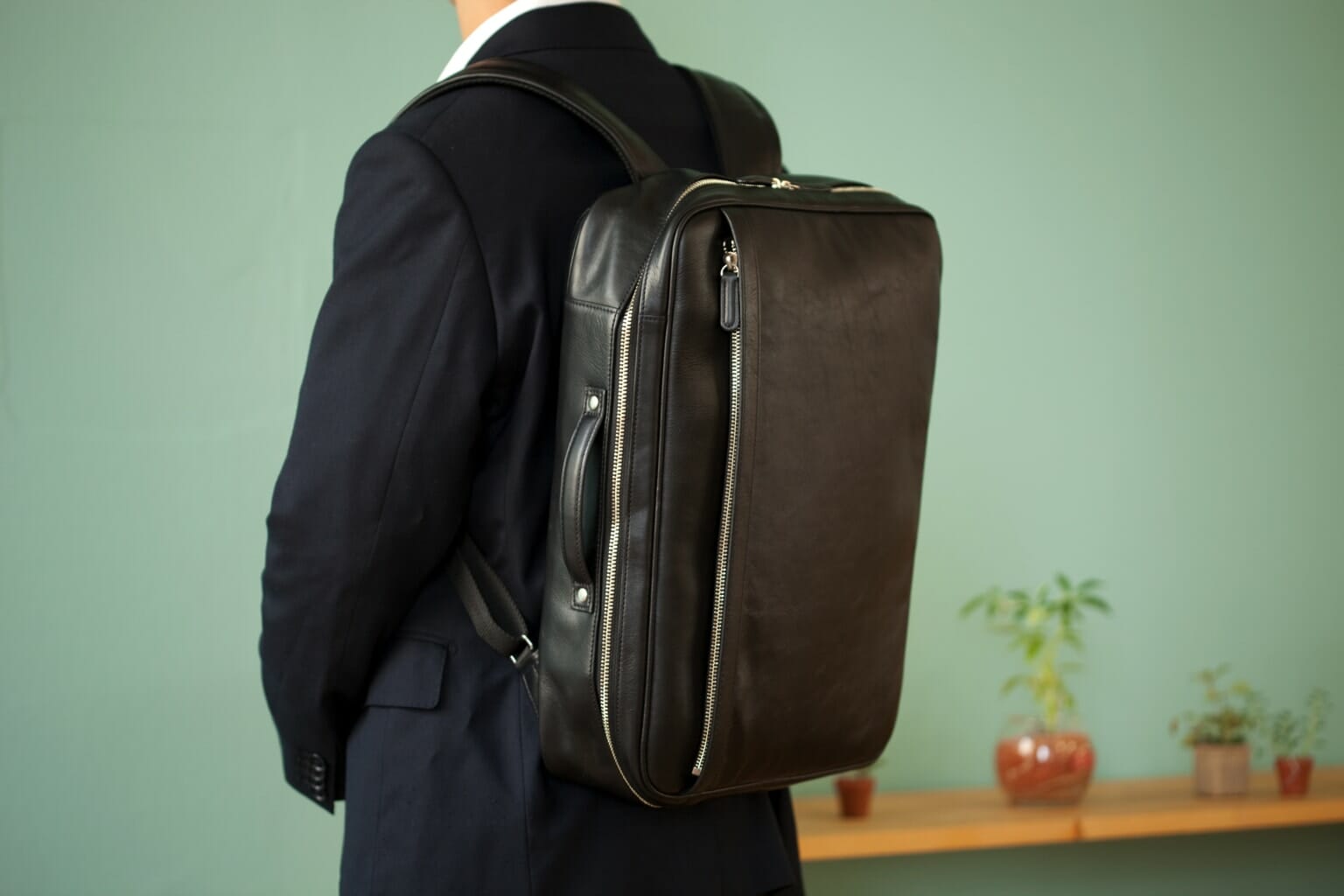 プロダクトストーリー「お客様とともに進化しつづけるビジネスバック