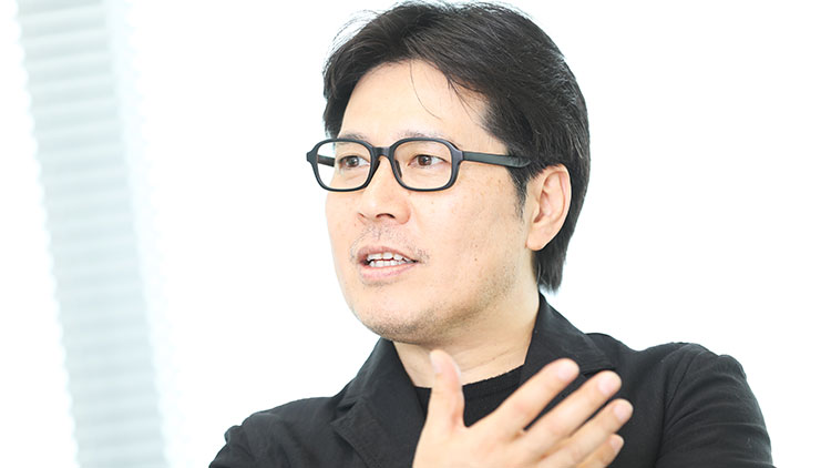 JINS田中社長「毎回ホームラン狙い振り切る」：日経ビジネス電子版