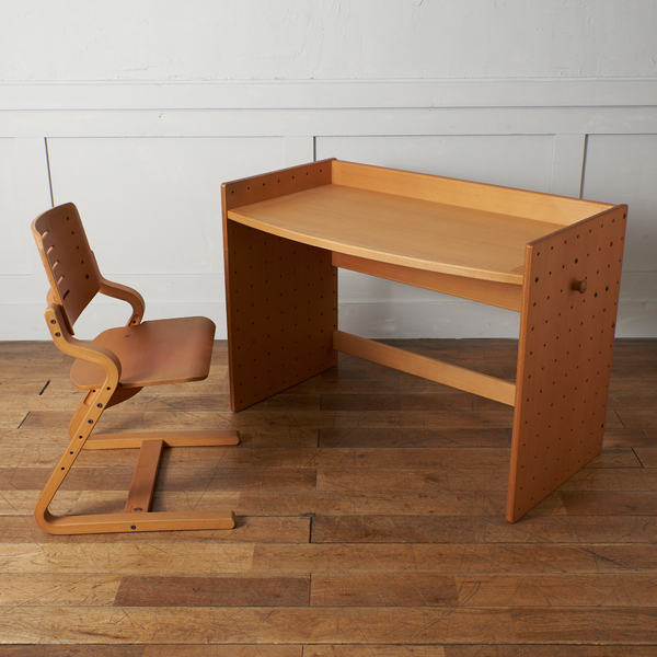 イズヤオンライン | フォルミオ Formio デスク & チェア 2点セット