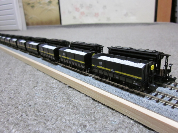 KATO 伯備線石灰輸送貨物列車12両セット 増備: 仏間鉄道