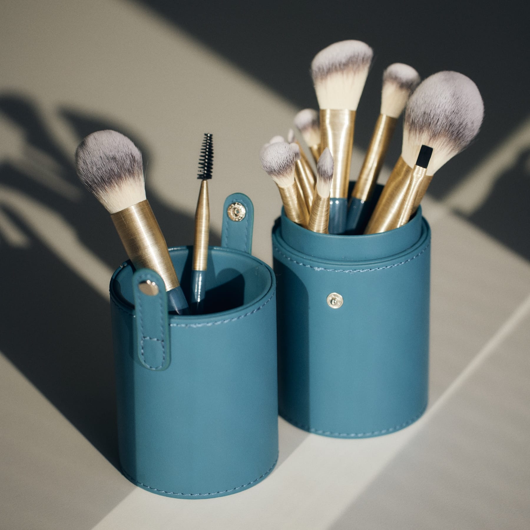 AMBITION MAKE UP BRUSH – BYTF