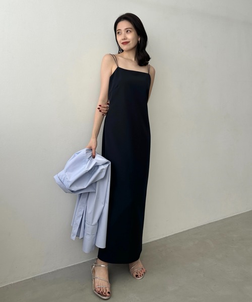 anuans（アニュアンス）の「ダブルストラップナローキャミワンピース